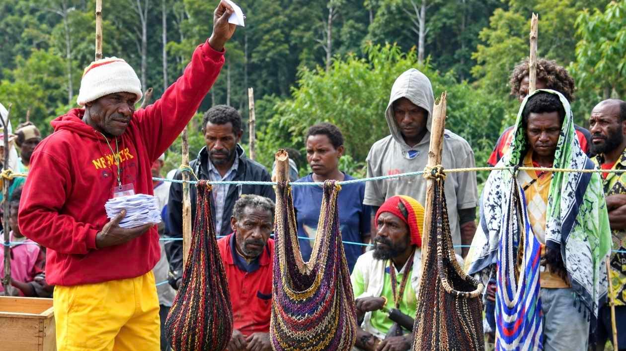 Noken Papua dalam Dinamika Demokrasi Elektoral