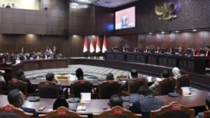 MK Tak Temukan Bukti Ijazah SLTA Gibran, Ini Putusannya
